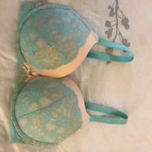 Victoria’s Secret bra